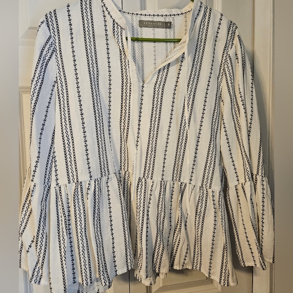 209 wst 38 linen type top - Picture 1 of 5